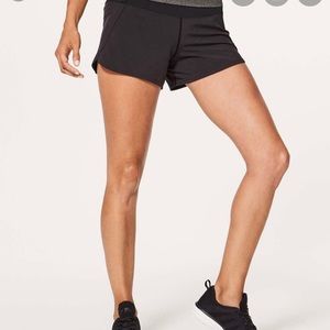Lululemon run times short